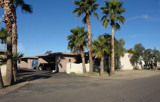 9010 N 9th St in Phoenix, AZ - Building Photo