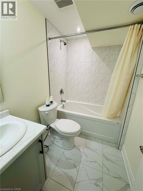 8901 Angie Dr in Niagara Falls, ON - Building Photo - Building Photo