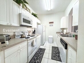 8107 Coconut Pl in Kissimmee, FL - Building Photo - Building Photo