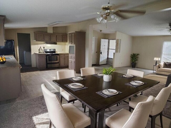 property at 25 Cotton Bayou Cir