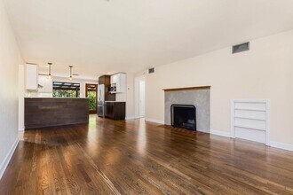 11715 3rd Ave NW in Seattle, WA - Building Photo - Building Photo