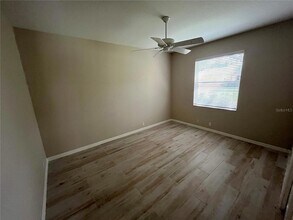 7016 Treymore Ct in Sarasota, FL - Foto de edificio - Building Photo