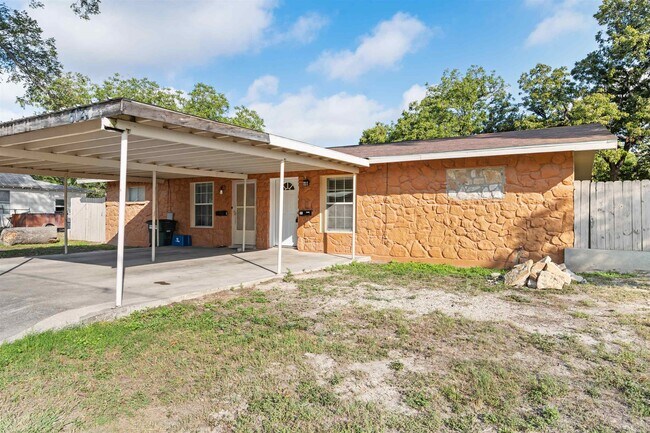 604 E 2nd St in Del Rio, TX - Building Photo - Building Photo
