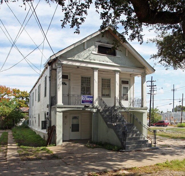 3207-3209 Bienville Ave in New Orleans, LA - Building Photo - Building Photo