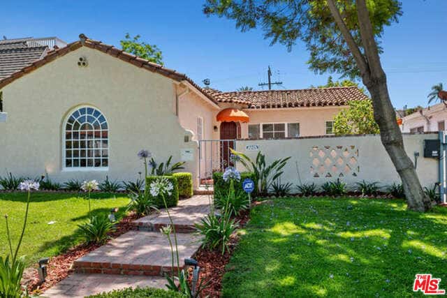 property at 1152 S Point View St