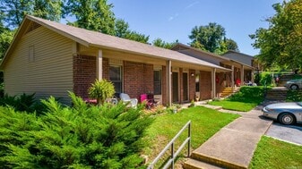151 Summerwood Dr in Benton, AR - Building Photo