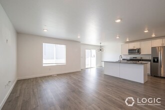 3775 W 860 N in Lehi, UT - Building Photo - Building Photo
