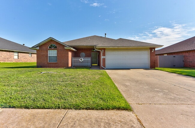 property at 2809 E Lake Dr