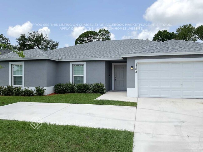 property at 1762 SW Airoso Blvd