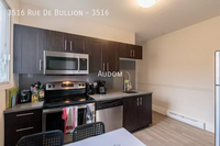 3516 Rue De Bullion in Montréal, QC - Building Photo - Building Photo