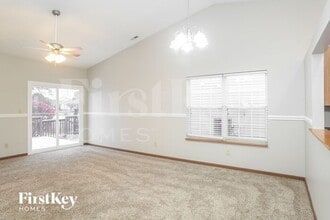 540 Buffalo Run Dr in Indianapolis, IN - Building Photo - Building Photo