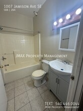 1007 Jamison Ave SE in Roanoke, VA - Building Photo - Building Photo