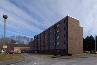 Waterview Apartments in Woonsocket, RI - Building Photo - Building Photo