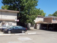 V Street Apartments in Sacramento, CA - Foto de edificio - Building Photo