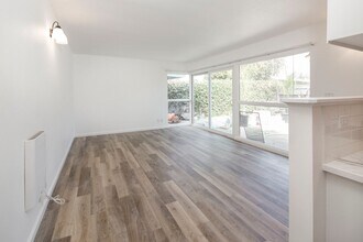 6740 Sabado Tarde Rd in Isla Vista, CA - Building Photo - Building Photo