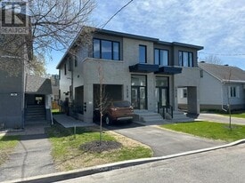 152B Columbus Ave in Ottawa, ON - Building Photo