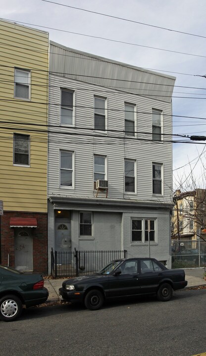 35 Orchard St in Jersey City, NJ - Foto de edificio