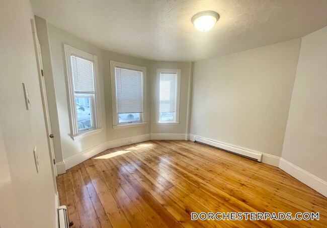 22 Howell St in Boston, MA - Building Photo - Building Photo