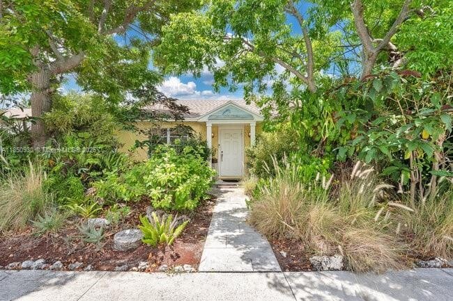 209 S Palmway in Lake Worth Beach, FL - Building Photo - Building Photo