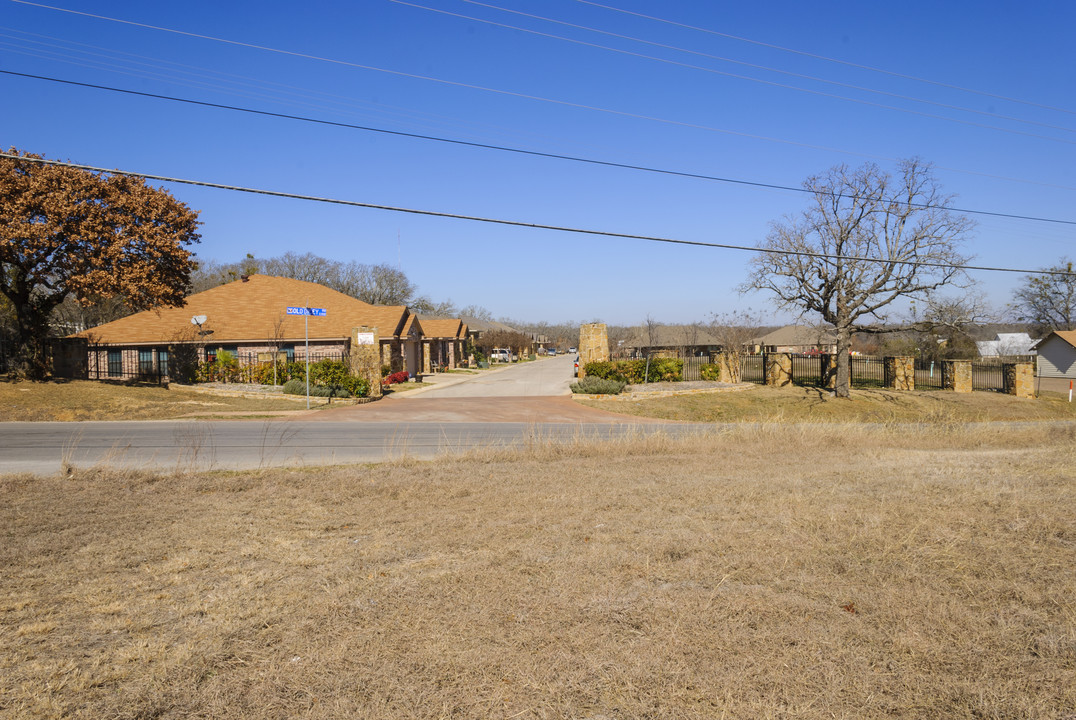 Settlers Ridge in Weatherford, TX - Building Photo