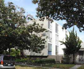 Bedford Terrace Apartments in Los Angeles, CA - Building Photo - Building Photo