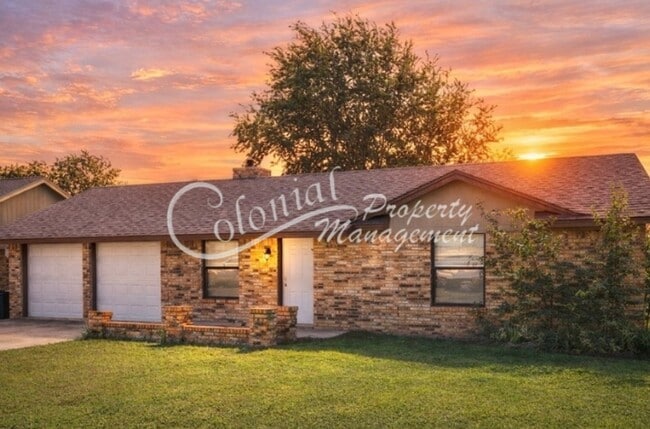 property at 2602 Ridglea Ct