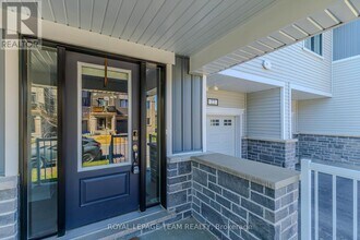 22 Stitch Mews in Ottawa, ON - Building Photo - Building Photo