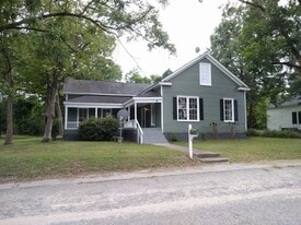 13333 W Main St in Williston, SC - Building Photo