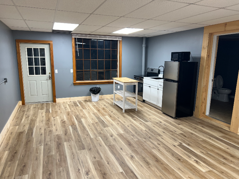 7 S Canal St in Greene, NY - Building Photo