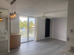 1731 SE 15th St, Unit 312 in Fort Lauderdale, FL - Building Photo - Building Photo