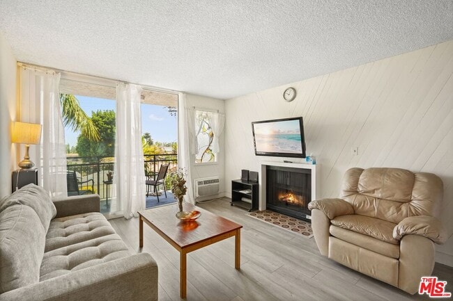 property at 1885 Veteran Ave