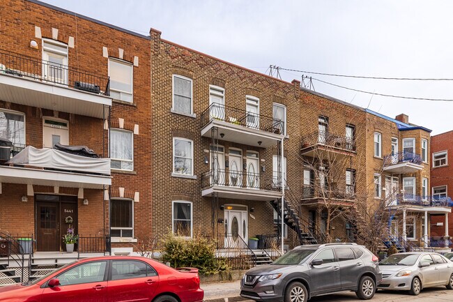 5433-5439 4E Av