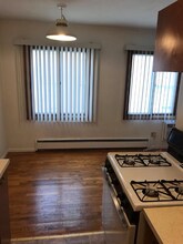 3308 Girard Ave S-Unit -202 in Minneapolis, MN - Building Photo - Building Photo