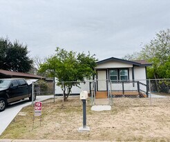 104 S Keralum Ave in Mission, TX - Building Photo