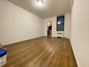 156 E 85th St in New York, NY - Building Photo - Building Photo