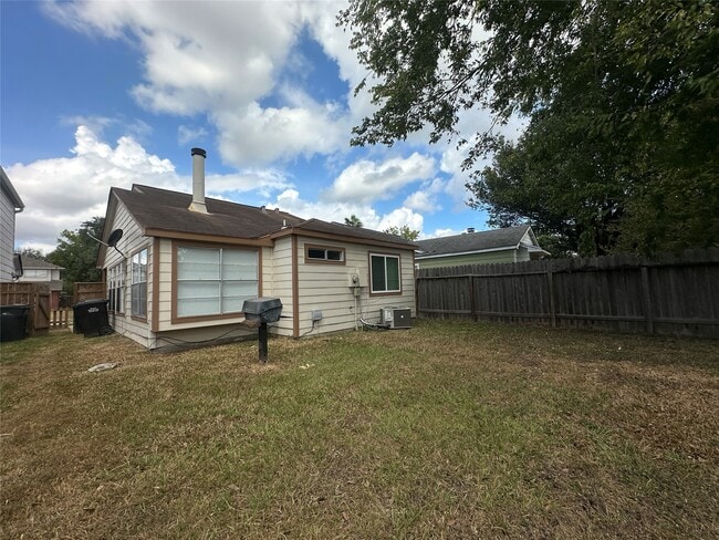 property at 11514 Teaside Dr
