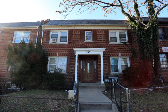 1367 Childress St NE in Washington, DC - Building Photo - Building Photo