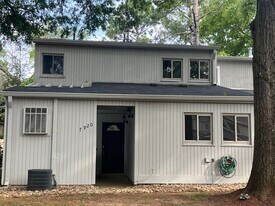 7920 Horse Chestnut Ln in Charlotte, NC - Building Photo