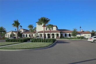 8809 Rhodes St in Kissimmee, FL - Building Photo - Building Photo