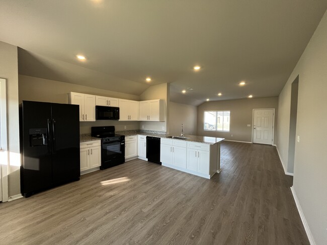 2611 E Meramec St in Fayetteville, AR - Building Photo - Building Photo