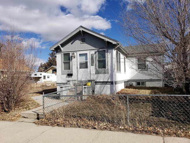 property at 1237 S Cherry St