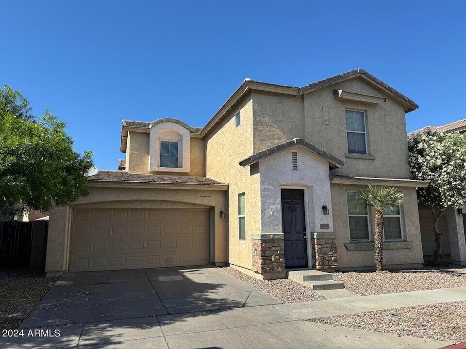 5322 West Odeum Ln in Phoenix, AZ - Building Photo