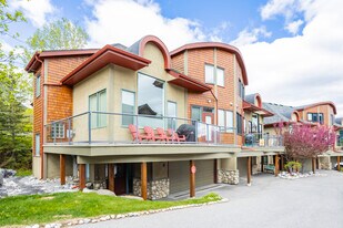 122 Prospect Hts in Canmore, AB - Building Photo