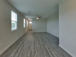 557 Raglands Rd in Leander, TX - Building Photo - Building Photo