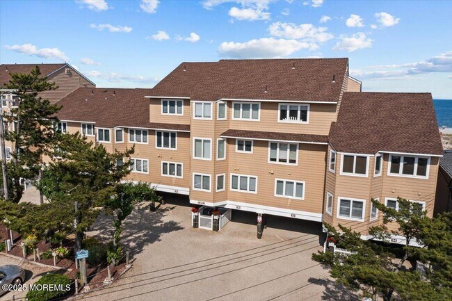 30 Dune Terrace in Seaside Heights, NJ - Building Photo - Building Photo
