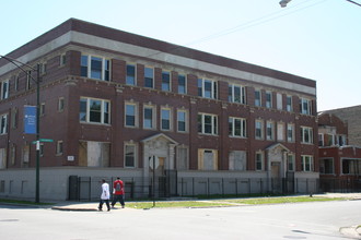 110-116 S Homan Ave in Chicago, IL - Building Photo - Building Photo