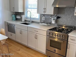 321 W Kupper Dr in Mantoloking, NJ - Building Photo - Building Photo