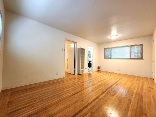 247 Ramona St in Palo Alto, CA - Building Photo - Building Photo