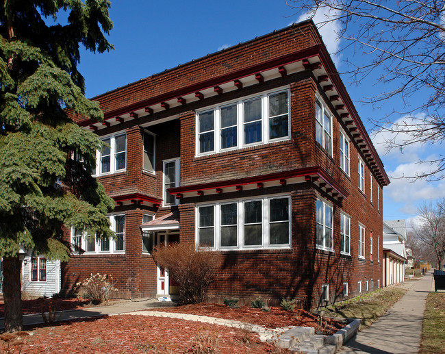 1905 Portland Ave in St. Paul, MN - Building Photo - Building Photo