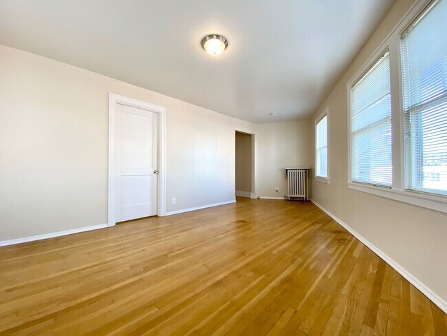 1510-1524 E Olive Wy in Seattle, WA - Building Photo - Building Photo